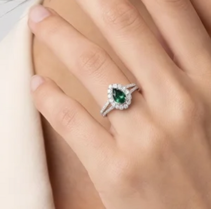 Inel de Logodna Impériale Emerald Moissanite Célise